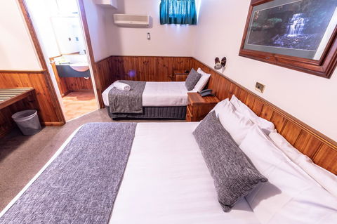 Astor Inn - Accommodation Gladstone 9