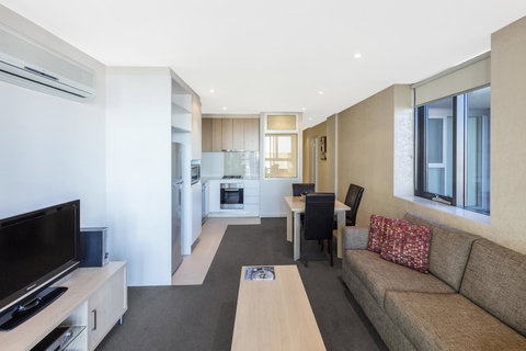 IStay Precinct Adelaide - Accommodation Gladstone 24