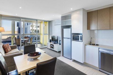 IStay Precinct Adelaide - Accommodation Gladstone 16