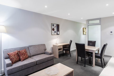 IStay Precinct Adelaide - Accommodation Gladstone 17