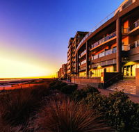 Oaks Plaza Pier - Accommodation Gladstone