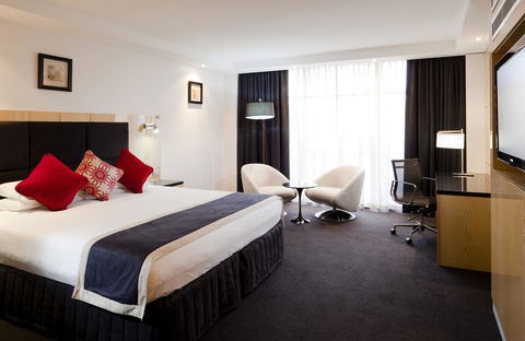 Adelaide Rockford - Accommodation Gladstone 0