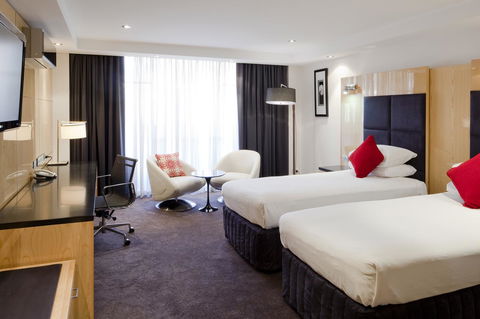 Adelaide Rockford - Accommodation Gladstone 6