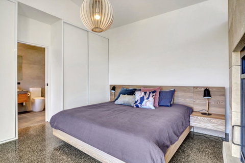 Shadow Creek McLaren Vale - Accommodation Gladstone 13