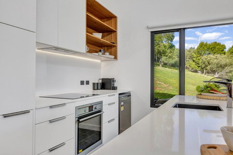 Shadow Creek McLaren Vale - Accommodation Gladstone 10