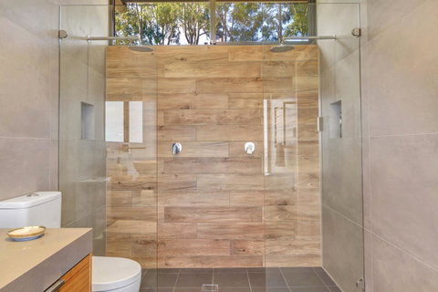 Shadow Creek McLaren Vale - Accommodation Gladstone 15