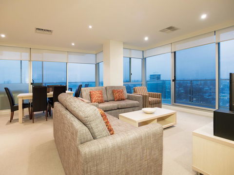 Oaks Glenelg Liberty Suites - Accommodation Gladstone 18