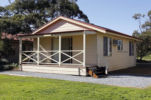 Cape Jervis Holiday Units - Accommodation Gladstone 1
