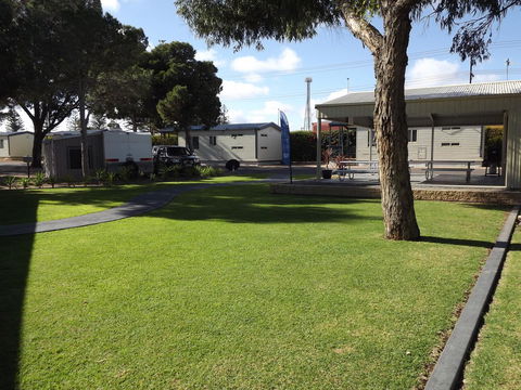 Ceduna Foreshore Caravan Park - Accommodation Gladstone 24