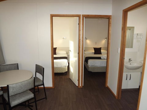 Ceduna Foreshore Caravan Park - Accommodation Gladstone 10