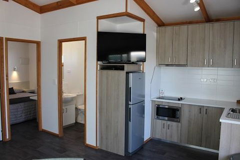 Ceduna Foreshore Caravan Park - Accommodation Gladstone 11