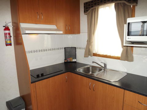 Ceduna Foreshore Caravan Park - Accommodation Gladstone 18