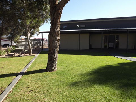 Ceduna Foreshore Caravan Park - Accommodation Gladstone 31