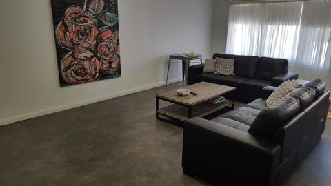 Aart Apartments - Accommodation Gladstone 9