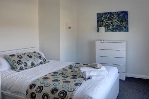 Aart Apartments - Accommodation Gladstone 24