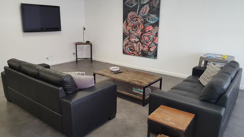 Aart Apartments - Accommodation Gladstone 8