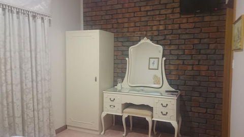 Gaerwood B&B - Accommodation Gladstone 13