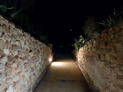 Zen Underground B&B - Accommodation Gladstone 15