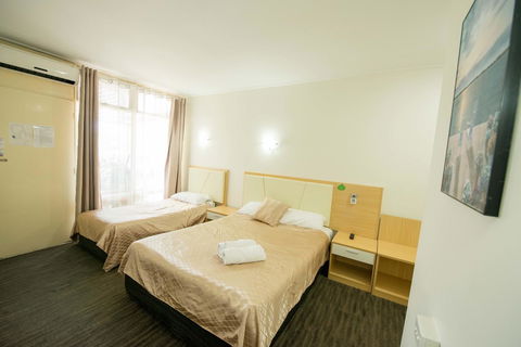 Jacksons Motor Inn - Accommodation Gladstone 18