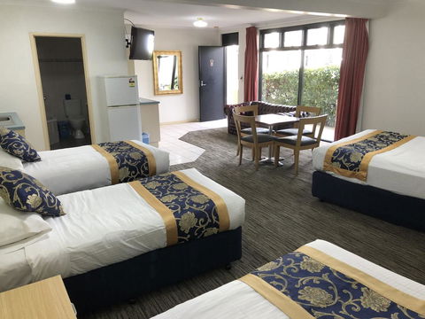 Jacksons Motor Inn - Accommodation Gladstone 44