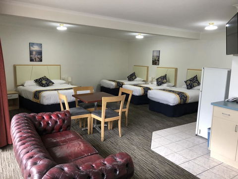 Jacksons Motor Inn - Accommodation Gladstone 41