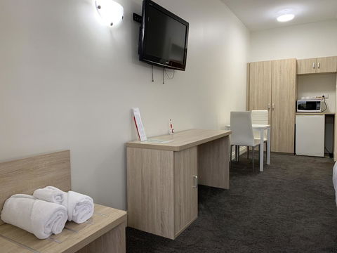 Jacksons Motor Inn - Accommodation Gladstone 38