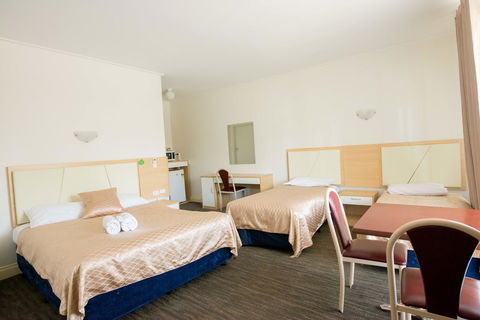 Jacksons Motor Inn - Accommodation Gladstone 12