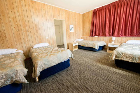 Jacksons Motor Inn - Accommodation Gladstone 10