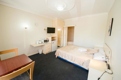 Jacksons Motor Inn - Accommodation Gladstone 6