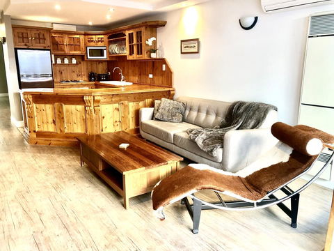 Superb Townhouse In North Adelaide - Accommodation Gladstone 1