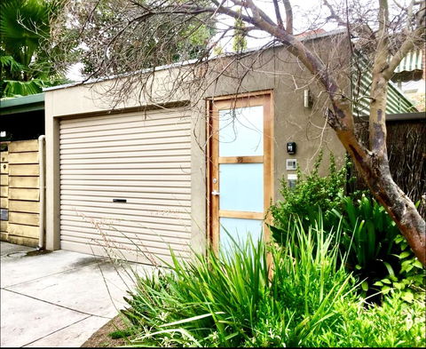 Superb Townhouse In North Adelaide - Accommodation Gladstone 13