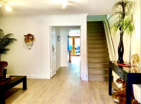 Superb Townhouse In North Adelaide - Accommodation Gladstone 11