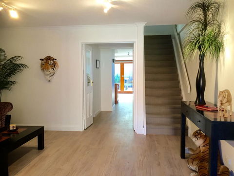Superb Townhouse In North Adelaide - Accommodation Gladstone 19