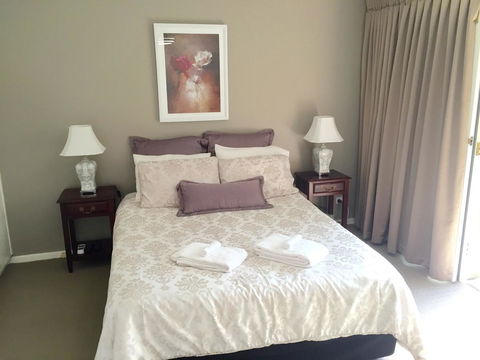 Superb Townhouse In North Adelaide - Accommodation Gladstone 17