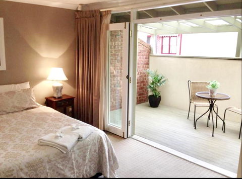 Superb Townhouse In North Adelaide - Accommodation Gladstone 4