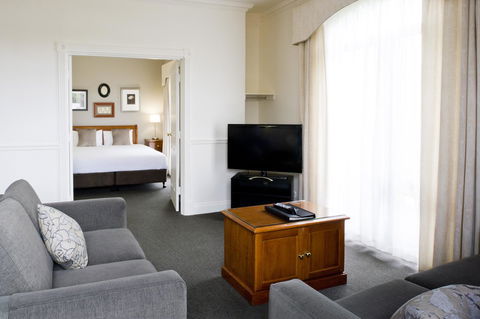 Majestic Old Lion Apartments - Accommodation Gladstone 9