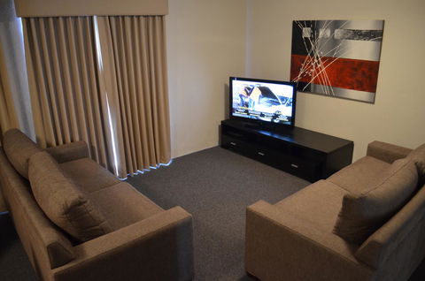 Arkana Motor Inn & Terrace Apartments - Accommodation Gladstone 4