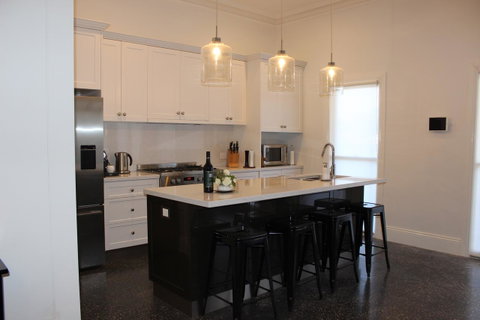 Barossa Bed & Breakfast - Accommodation Gladstone 4
