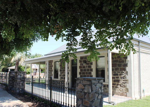 Barossa Bed & Breakfast - Accommodation Gladstone 0