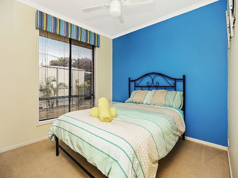 Lakeside - Encounter Bay - Accommodation Gladstone 10