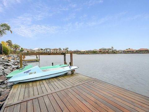 Lakeside - Encounter Bay - Accommodation Gladstone 0