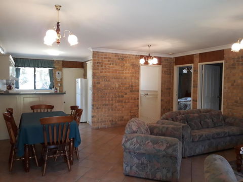 Acacia Apartments - Accommodation Gladstone 21