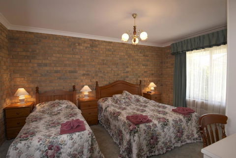 Acacia Apartments - Accommodation Gladstone 13