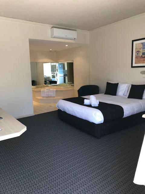 Bay Motel Hotel - Accommodation Gladstone 2