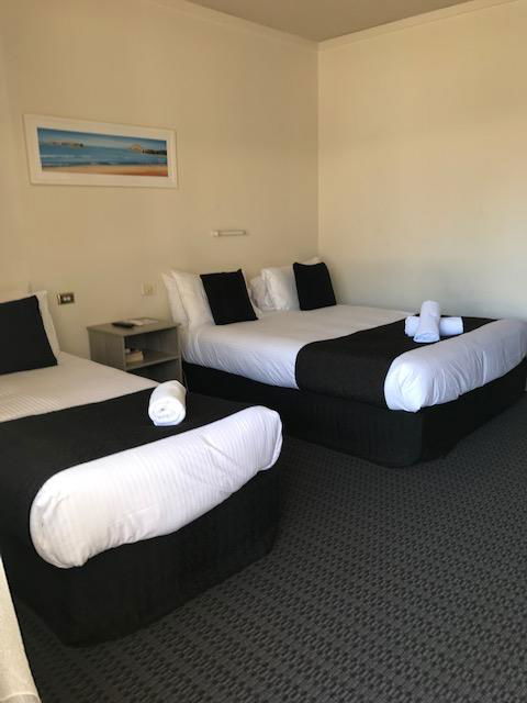 Bay Motel Hotel - Accommodation Gladstone 4