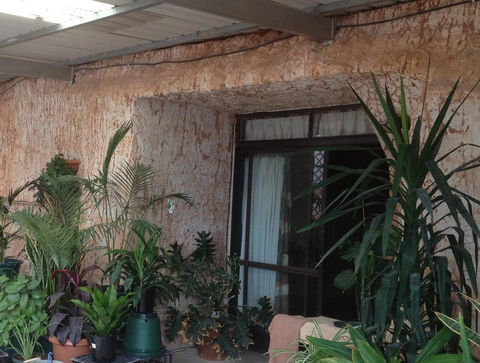 Underground Gem - Accommodation Gladstone 24