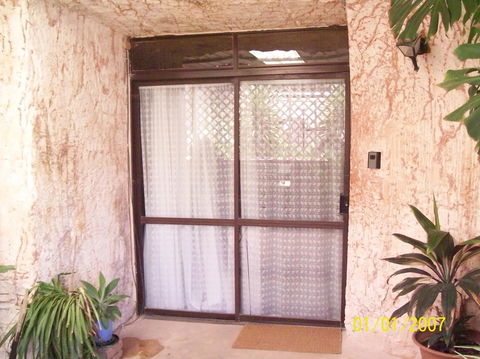 Underground Gem - Accommodation Gladstone 20