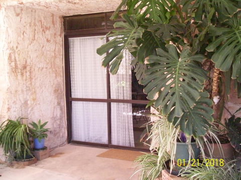 Underground Gem - Accommodation Gladstone 25