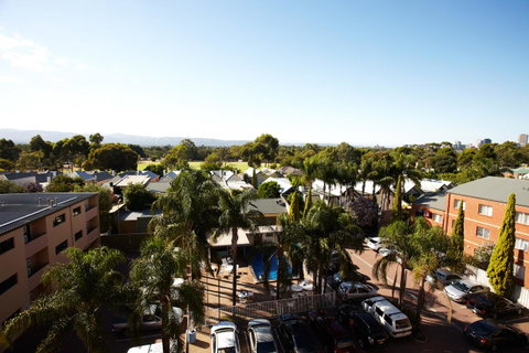 Comfort Hotel Adelaide Meridien - Accommodation Gladstone 2