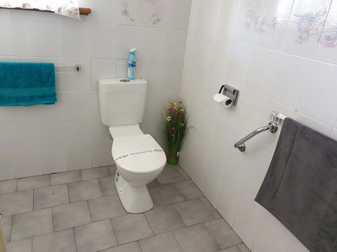 Wallaroo Sunset Home - Accommodation Gladstone 2
